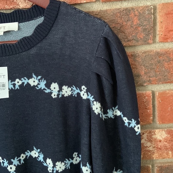 LOFT Navy Floral Scallop Neck Sweater - Picture 4 of 9
